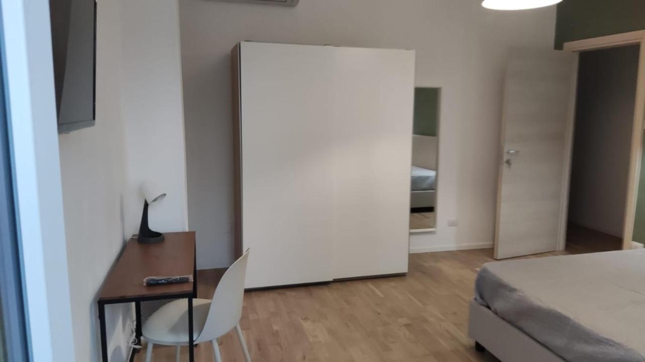 Dimora Rudiae Lecce Bed & Breakfast ภายนอก รูปภาพ