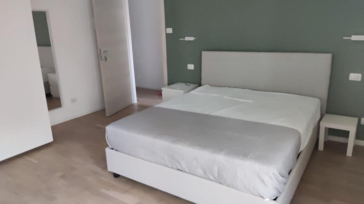 Dimora Rudiae Lecce Bed & Breakfast ภายนอก รูปภาพ