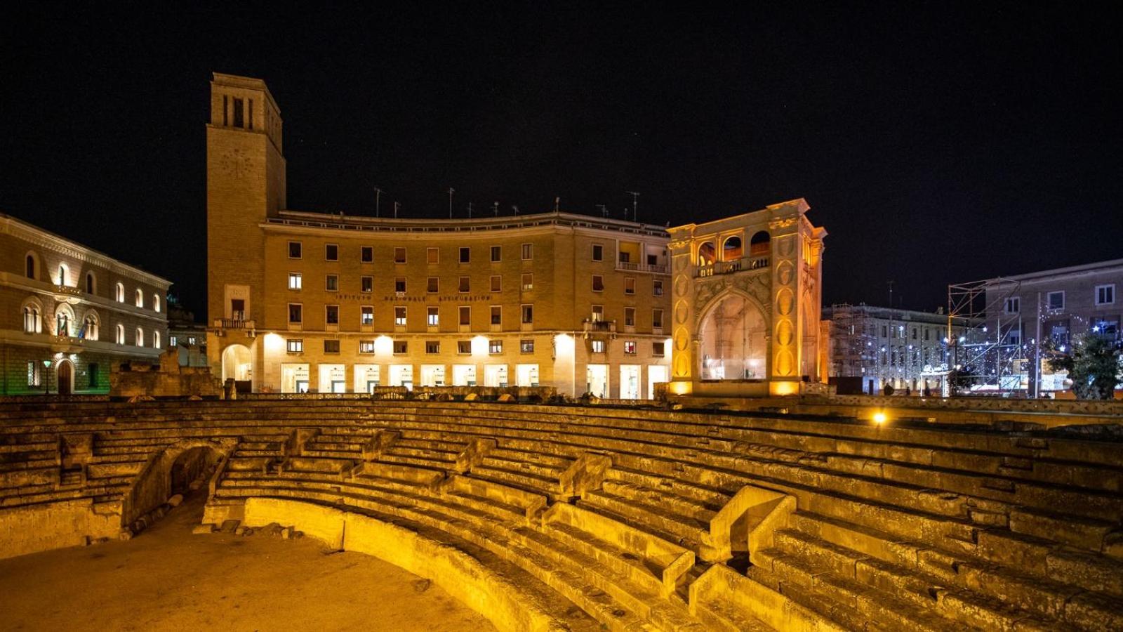 Dimora Rudiae Lecce Bed & Breakfast ภายนอก รูปภาพ
